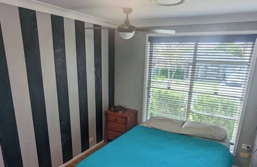 Werrington Downs House | Huge Home! With Pool, Games Room, Outdoor Entertaining