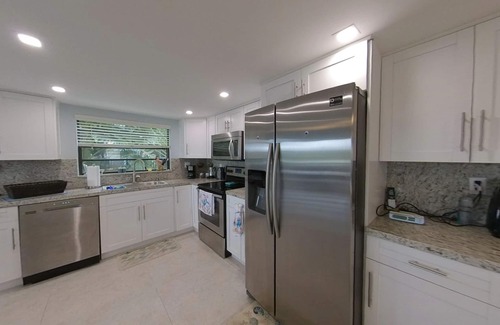 Ocean Isle Estates House | Huge Ocean Side 2/2 with plenty of Dock Space available for rent!