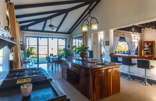 Atenas House | Huge Spanish Villa with Volcano views, surrounded by nature and wildlife.