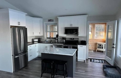 Chisholm Cottage | Huggies Hideaway 2.0