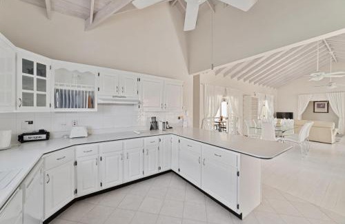 Holder's Hill Villa | Hullabaloo