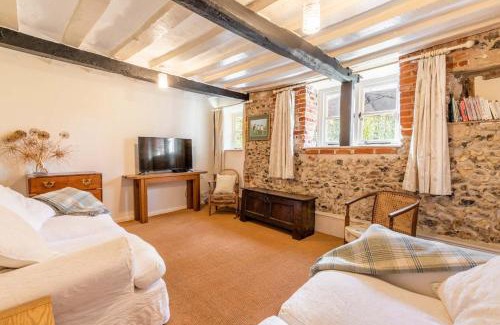 Hethel House | Humbleyard Cottage - Norfolk Holiday Properties