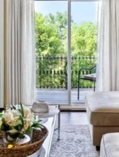 Historic Old Town Bed & Breakfast | Hummingbird Haven Bed & Breakfast Luxury Suite With Terrace & Seasonal Lake Views Located in Historic Old Town Niagara-On-The-Lake