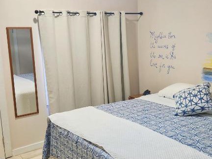 Antoneys Cay Bed & Breakfast | Hummingbird Suites West Bay