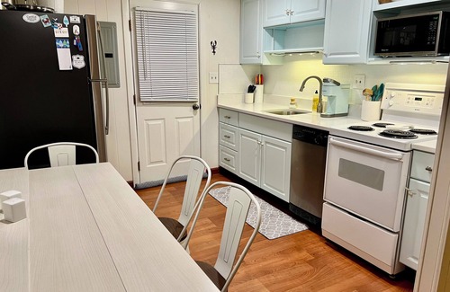 Dennis Port House | Hundred Summer Days on the Cape!