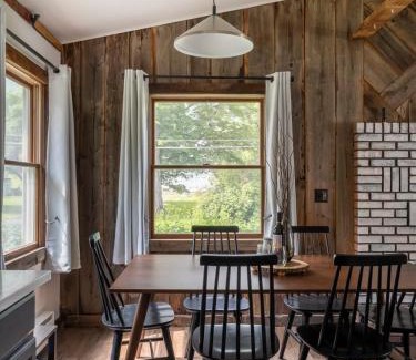 Hunter House | Hunter Mountain View Cabin by Summer