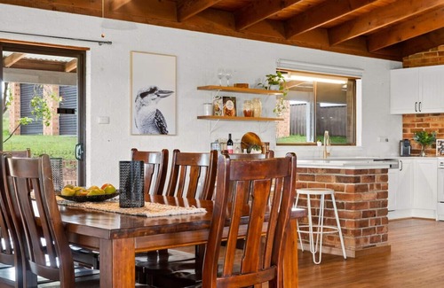 Whittingham House | Hunter Valley Country Vineyards 2 Homes Pets Heated PoolGames Room
