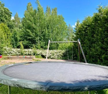 Espoo Centre Apartment | Huoneisto ulkoporealtaalla ja saunalla