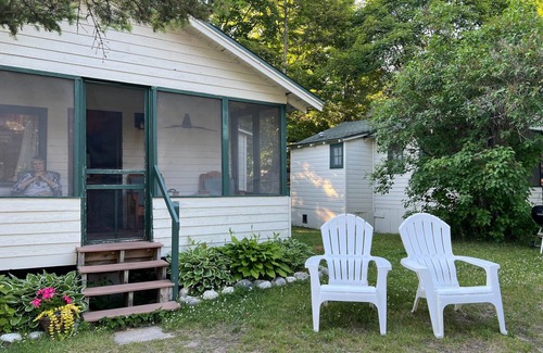Cedarville Cabin | Huron Cabin - Les Cheneaux Landing