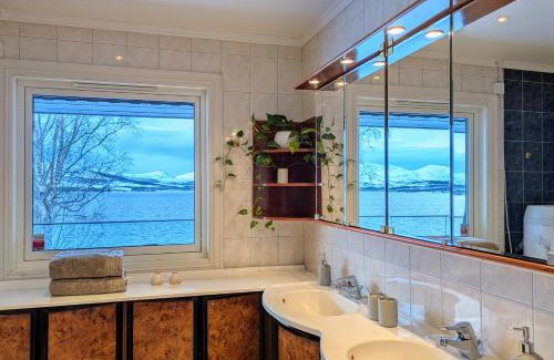 Tromso Apartment | Hus med egen strandlinje