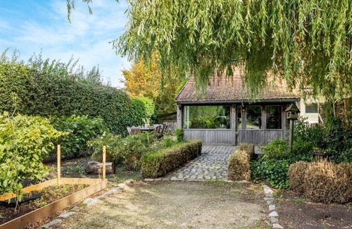 Oostkamp House | Huswell - Authentic vacation home 'De Blauwe Kroon