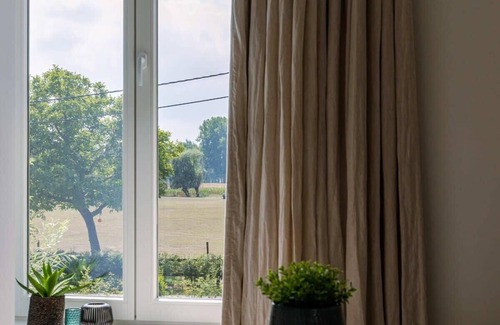 Sint-Kruis House | Huswell - Nadia-Family room at ranch "De Blauwe Zaal""