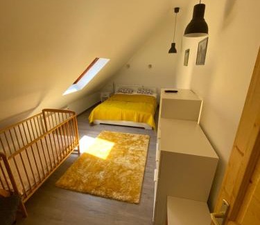 Ujhuta Apartment | HUTA-TÚRA 42 Vendégház