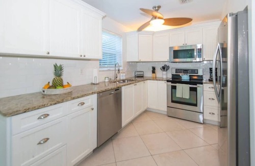 Fort Pierce Shores House | Hutchinson Island Beachside Hideaway | 2BD/2BA