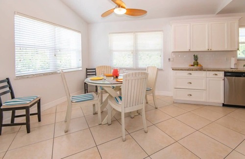 Fort Pierce Shores House | Hutchinson Island Beachside Hideaway | 2BD/2BA