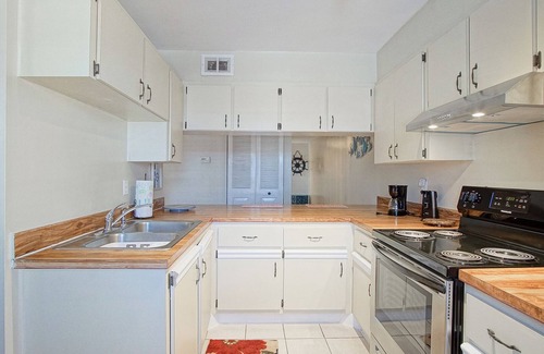 Fort Pierce Apartment | Hutchison Island 2 Bedroom & 1.5 Bath Apartment