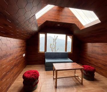 Mashobra House | Hutventure home stay