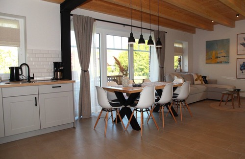 Eilsum House | Huus Fernleaf - Cozy vacation home on the Siel near Greetsiel