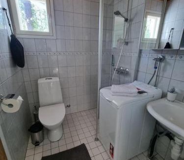 Royla Apartment | Huvila saunalla ja paljulla Korpilammen rannalla