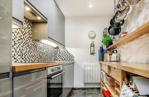 Talybont Cottage | HWYLFA'R GROES, pet friendly, character holiday cottage in Talybont