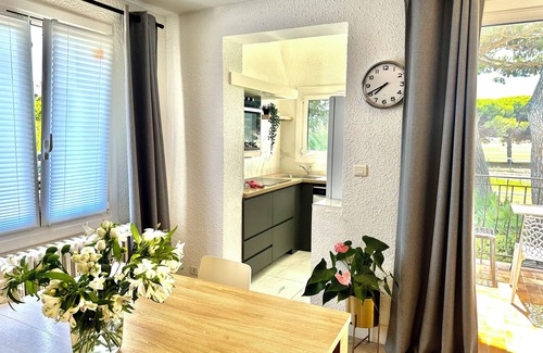 Toulon - Hyeres Apartment | Hyères qt. Plage à 150 m Plage 3 Pièces Terrasse Jardin Parking Privé Dans Villa