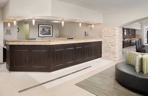 Rosemont Hotel | Hyatt House Schaumburg Suite, 1-Bedroom Kitchen, Free Airport Shuttle