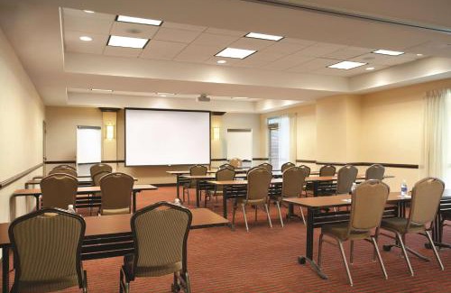 Woodvale Hotel | Hyatt Place Richmond Chester