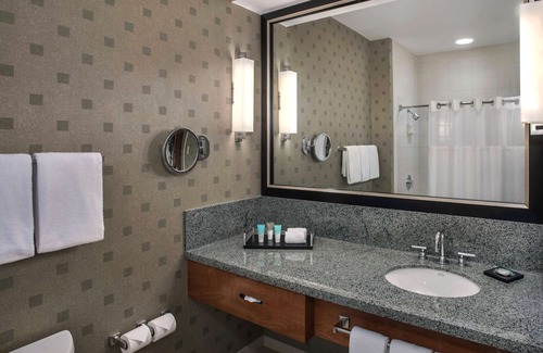 Joffre Hotel | Hyatt Regency Pittsburgh International Airport
