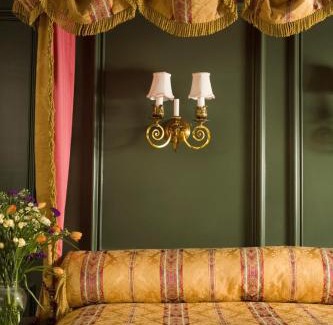 Historic Hill House | Hydrangea House Inn