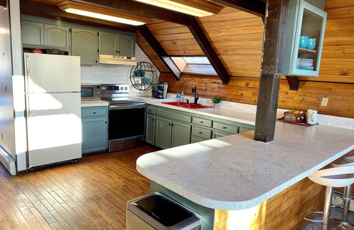 Rabbit Creek Ski Chalet | Hygge House (2 houses in 1!) w/SAUNA