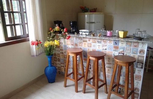 Soledade de Minas Ski Chalet | I rent a temporary chalet, with a bedroom, kitchen, bathroom and a leisure area.