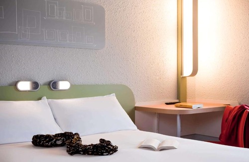Pontault-Combault Hotel | ibis budget Pontault Combault RN4 Marne La Vallée