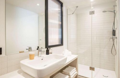 Pertuis Hotel | ibis Styles Pertuis Portes du Luberon