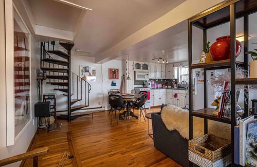 Downtown St. John's Cottage | Iconic Battery Cottage|Signal Hill|Sea&City Views