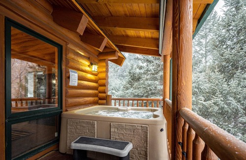 Idaho Springs Cabin | Iconic Log Cabin Escape Idaho Springs Hot Tub