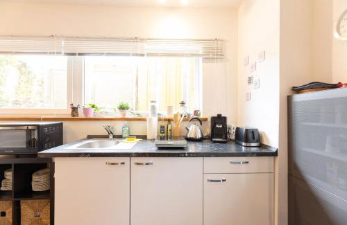 Adelsdorf Apartment | Ideal für kurze Aufenthalte – gemütliches 1-Zimmer-Apartment