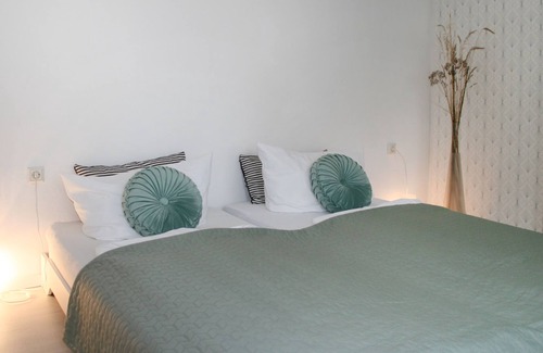 Weissach Apartment | Ideal for couples, trainees, technicians, 40 sqm up to 4 people