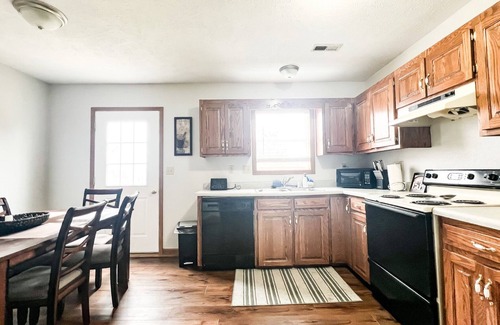 St. Robert House | Ideal for family stay near the main gate of Fort Leonard Wood