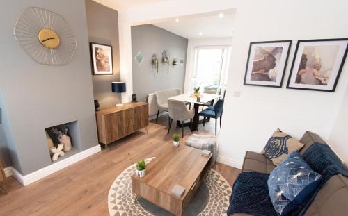 Droylsden House | Ideal Lodgings In Audenshaw