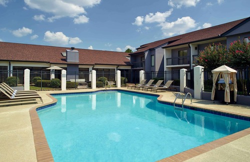 Norcross House | Ideal Mix of Value, Comfort and Convenience! 2 Family-friendly Units, Pool
