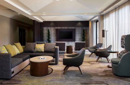Norcross Hotel | Ideal Mix of Value, Comfort and Convenience! Free Parking, Pets Allowed, Pool