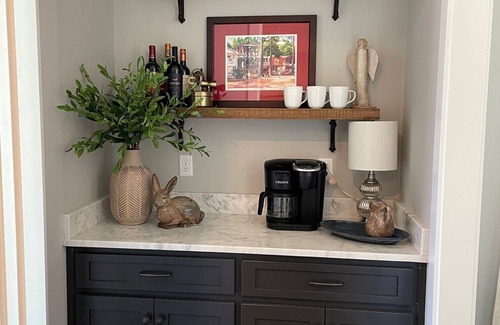 Oxford House | Ideal Oxford Getaway 3-Bedroom Home Near Ole Miss & The Jefferson – Pet Friendly