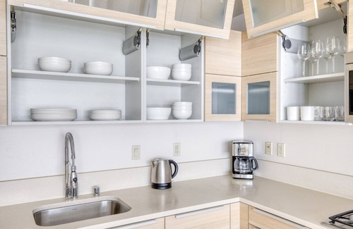South Lake Union Apartment | Ideal South Lake Union 1BR w/W/D & Gym, Walkable Area, by Blueground