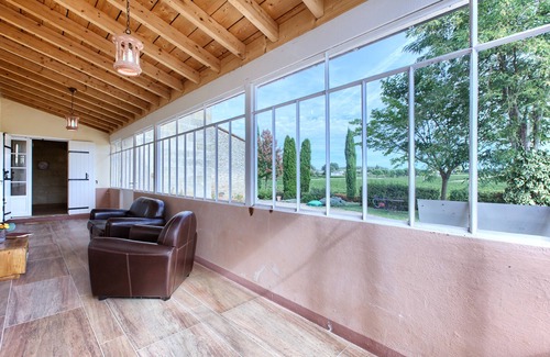 Montagne Cottage | Ideally located St Emilion Beautiful stone house in Bachus gite