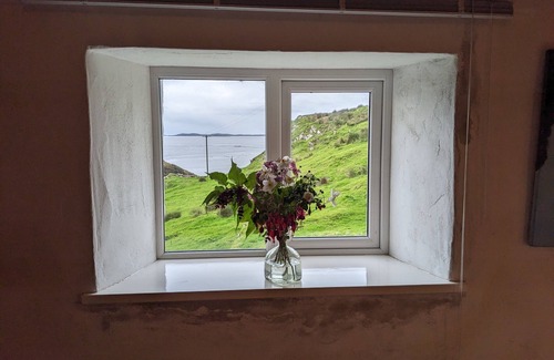 Renvyle Cottage | Idyllic Connemara cottage with sweeping sea, island and mountain views.