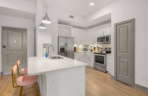 Naples Apartment | Idyllic Escape: 2BR/2BA w./Pool, Gym, and Theater