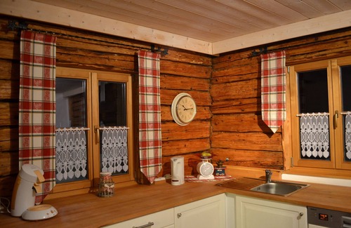 Aidenbach House | Idyllic four-sided farm in the middle of nature, child- and dog-friendly