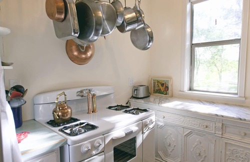 Boulder Other | Idyllic, Fully Restored 1890's Farmhouse: max occupancy 6