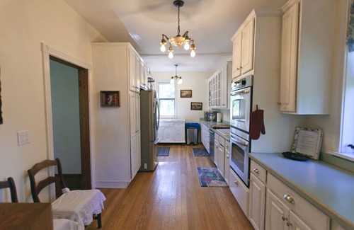 Boulder Other | Idyllic, Fully Restored 1890's Farmhouse: max occupancy 6