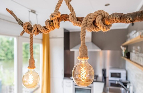Ooltgensplaat House | Idyllic holiday home in Ooltgensplaat on the water